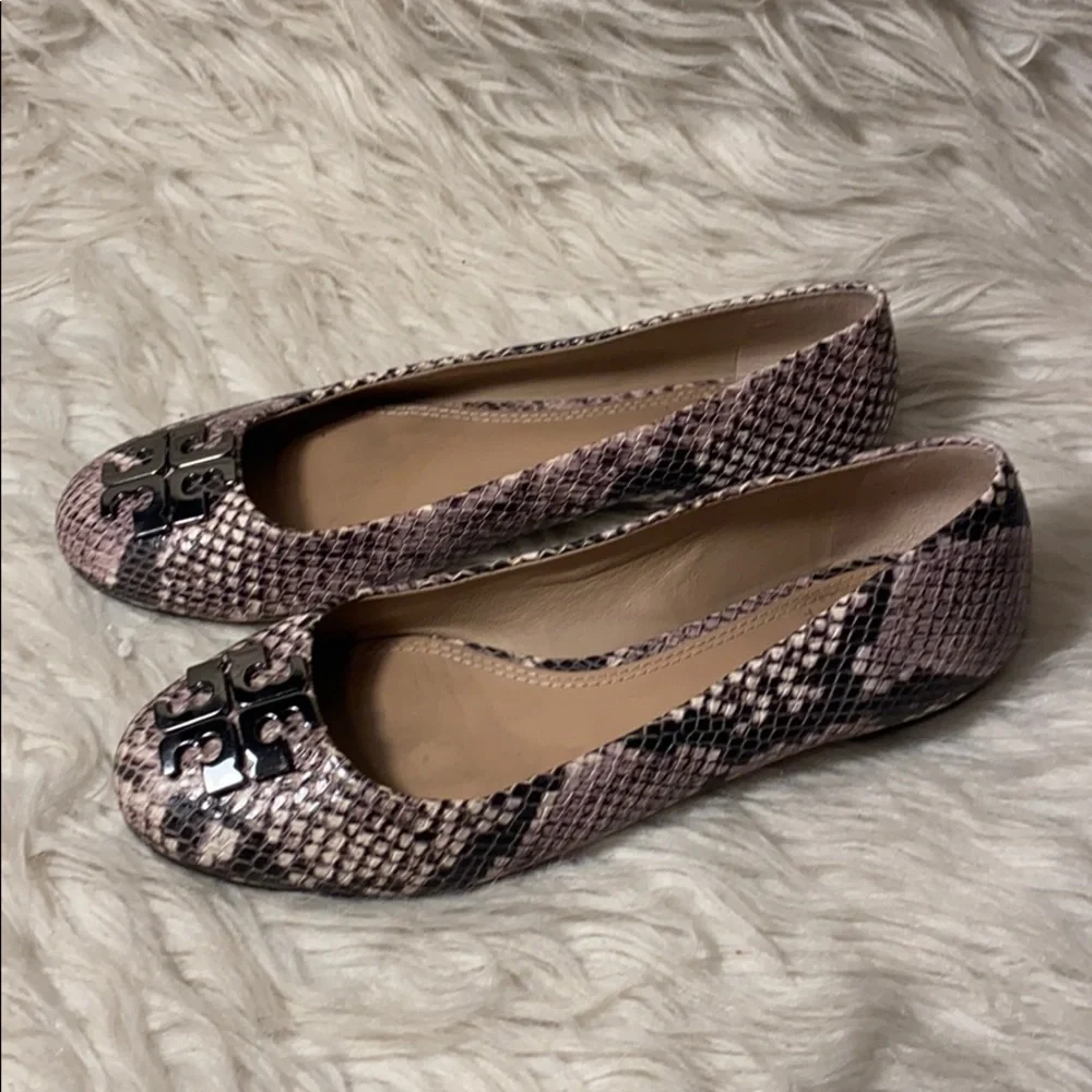 Like new Tory Burch Lowell 2 snake flats